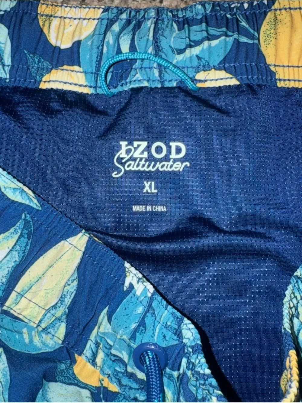NWT Izod Saltwater Swim Trunks, Blue /Yellow, Size XL